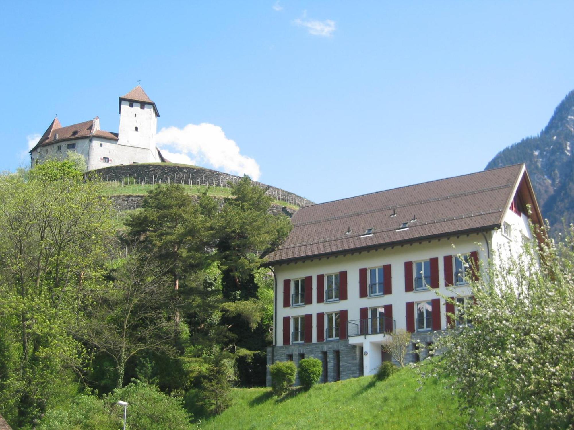 Haus Gutenberg Balzers Bagian luar foto